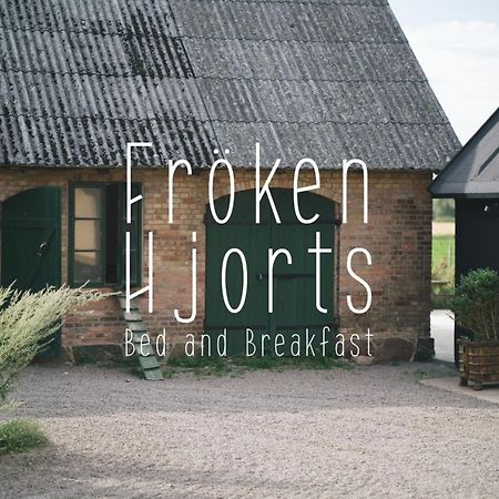 Froeken Hjorts Bed And Breakfast Hoganas Exterior photo