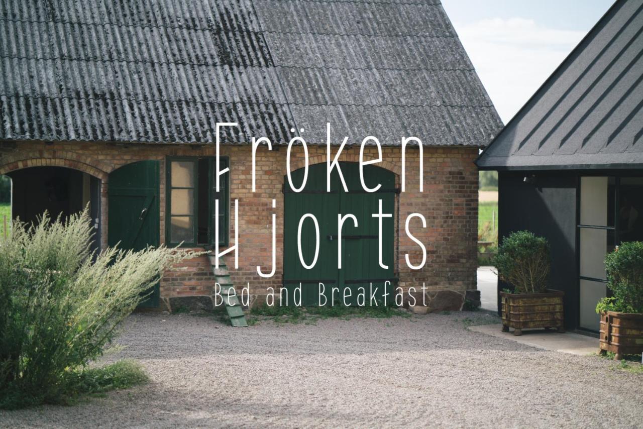 Froeken Hjorts Bed And Breakfast Hoganas Exterior photo